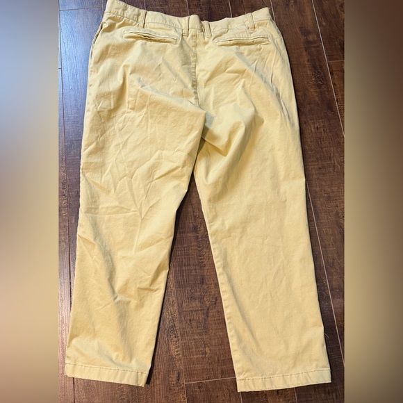 L.L. Bean easy care khaki chino pants - Picture 6 of 8